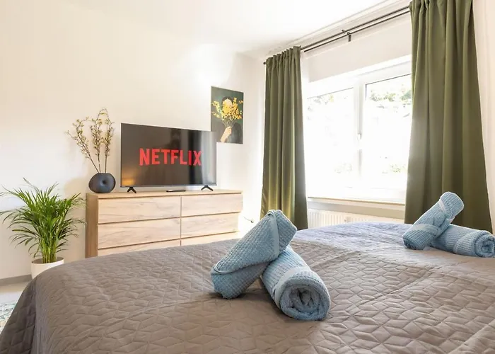 Romantische In Der Moselregion * トライス・カーデン